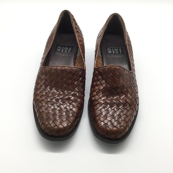 Nine West Brown Basket Weave Slip Ons SIze 8.5 M - Picture 1 of 4